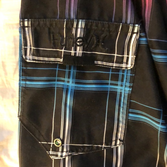 hurley shorts 18 - Picture 4 of 6
